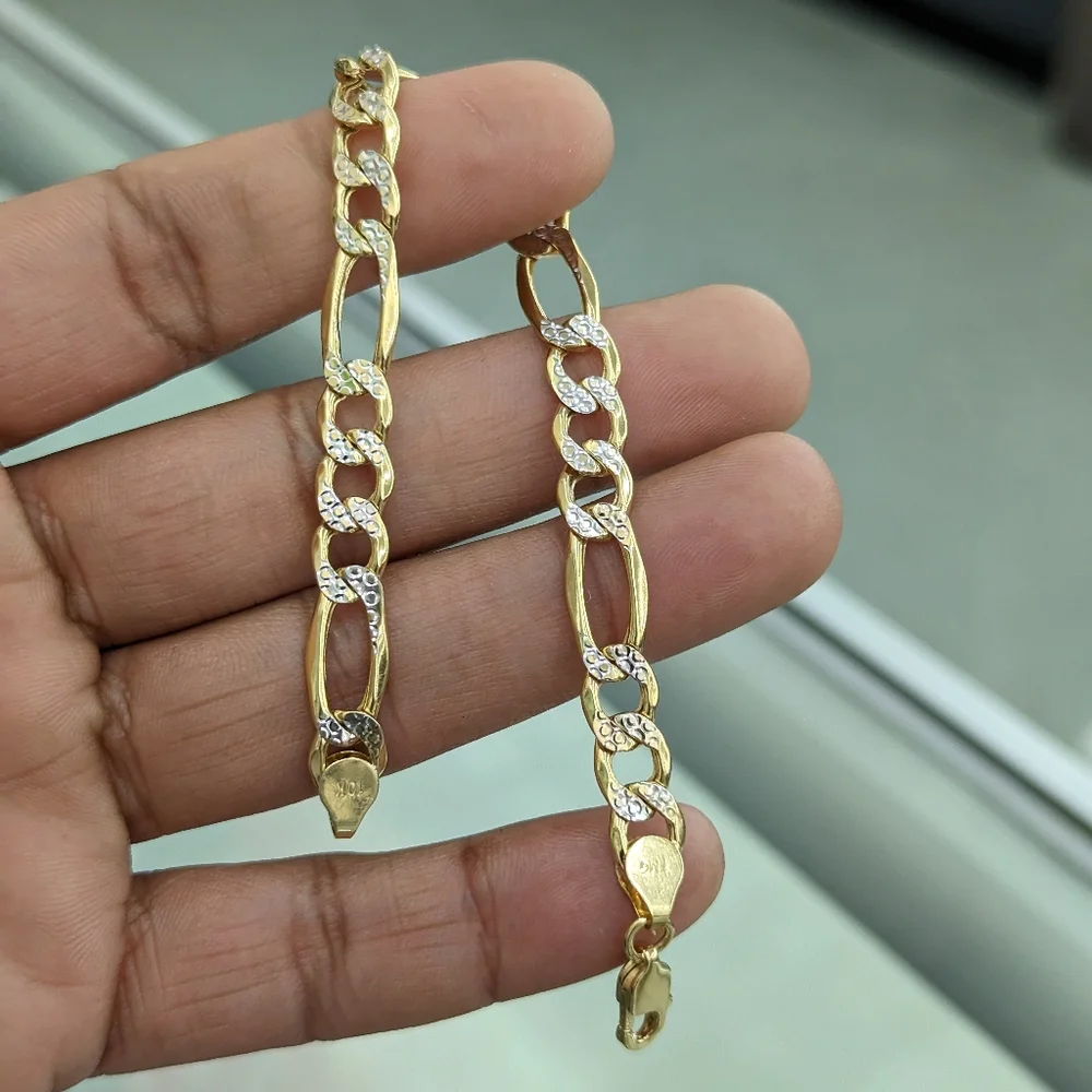 10kt Real Gold Figaro Diamond Cut Bracelet 8.1mm 8 Inch - Picture 2 of 11